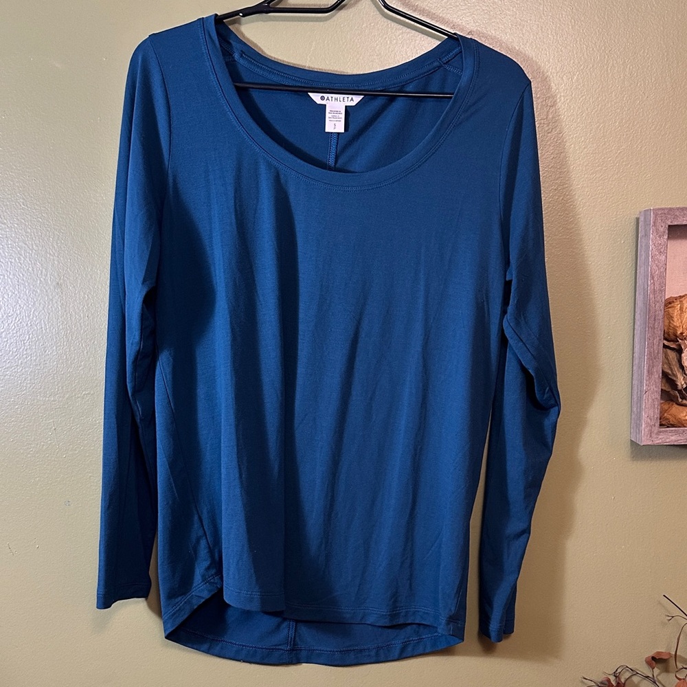 Athleta Blue Long Sleeve Top size small